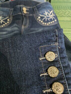 Silver studded and embroidered skinny jeans low rise acid wash stone was stretch